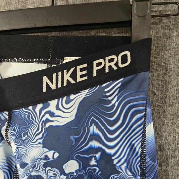 Nike Pro Dri-Fit Women's Capri Leggings Blue Swirl Size XS Activewear Workout - Picture 3 of 9